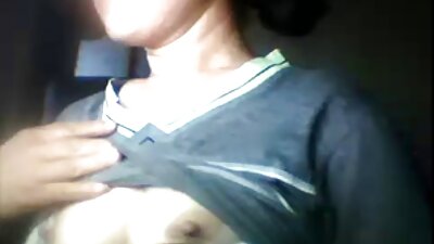 Лексі Лоу розтягує свою розпутну порно відео в лосінах милфу-мудак навколо його члена