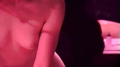 Досвідчені азіатські порнозірки демонструють дивовижні порно відео лесбіянки навички в трійці